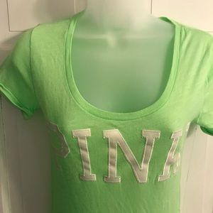 VS PINK Green Short Sleeve T-shirt